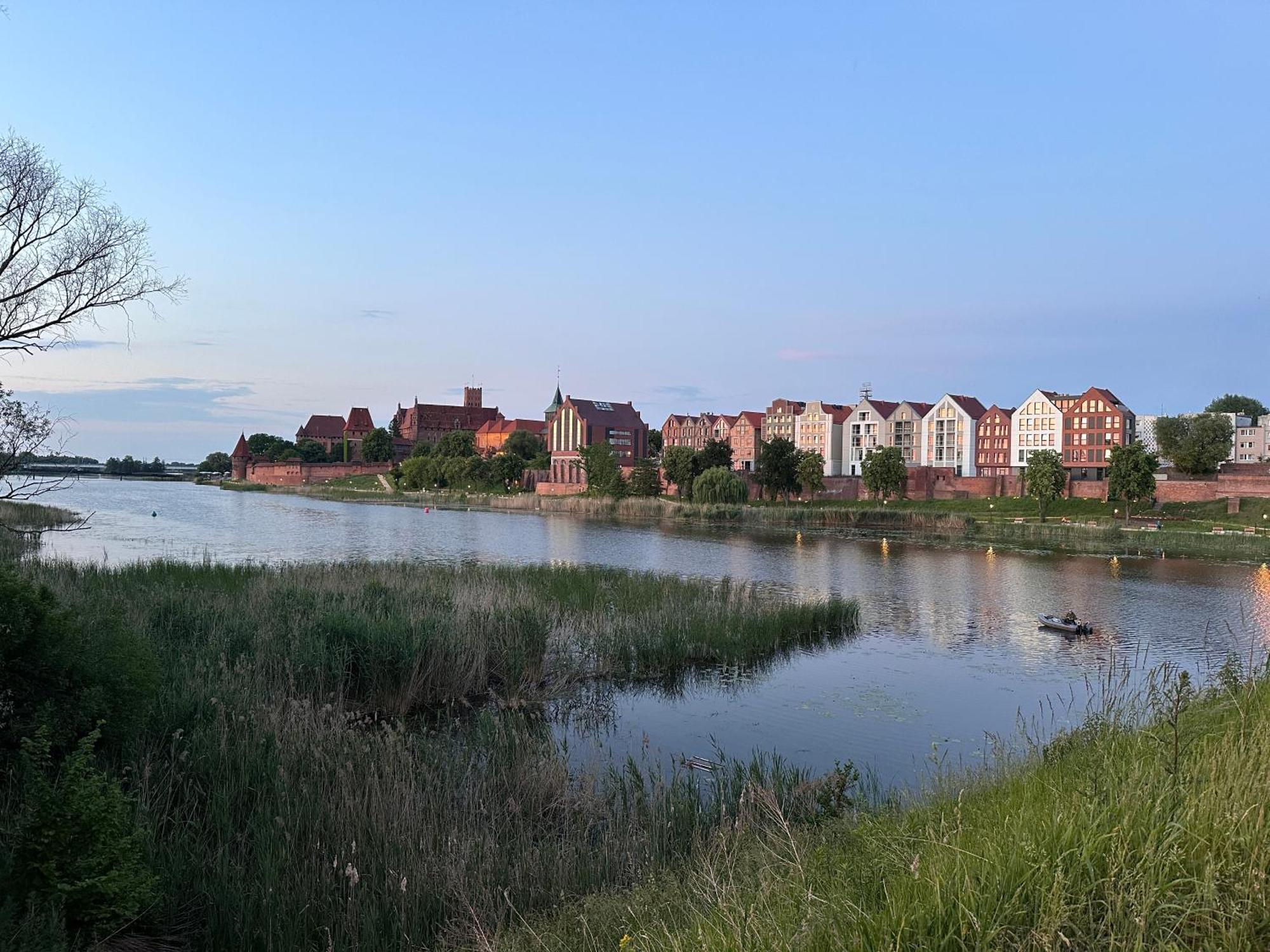 Karat Bed & Breakfast Malbork Exterior photo
